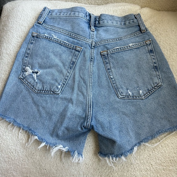 Agolde High Waisted Shorts in light denim - Picture 3 of 7